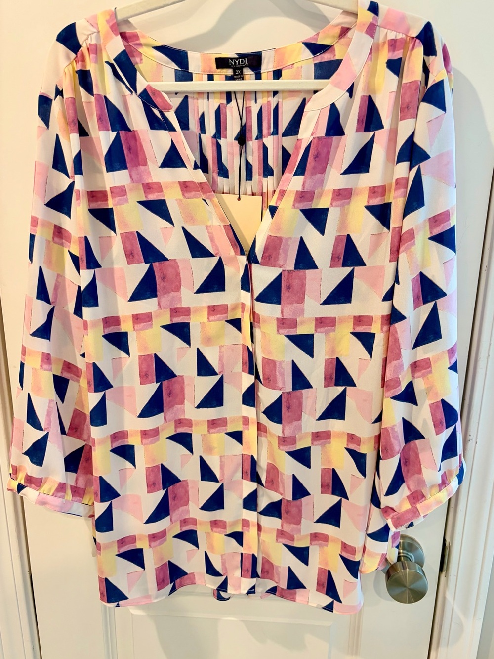 NYDJ Geometric Print V-Neck Blouse in Pink & Navy NWT